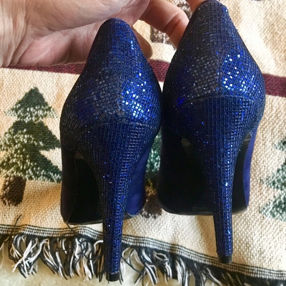 Incredible BCBGENERATION leather sparkling heels - Picture 3 of 8